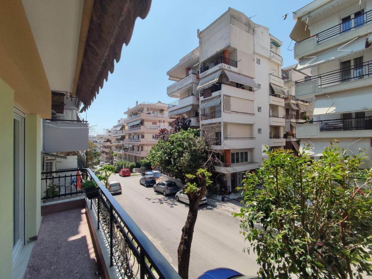 Haris Modern Apt. Near The Sea Thessaloniki Exterior photo